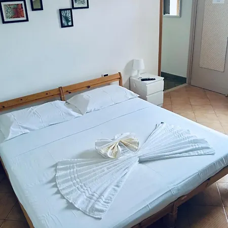 Pansiyon Vanchiglia 30 Guest *